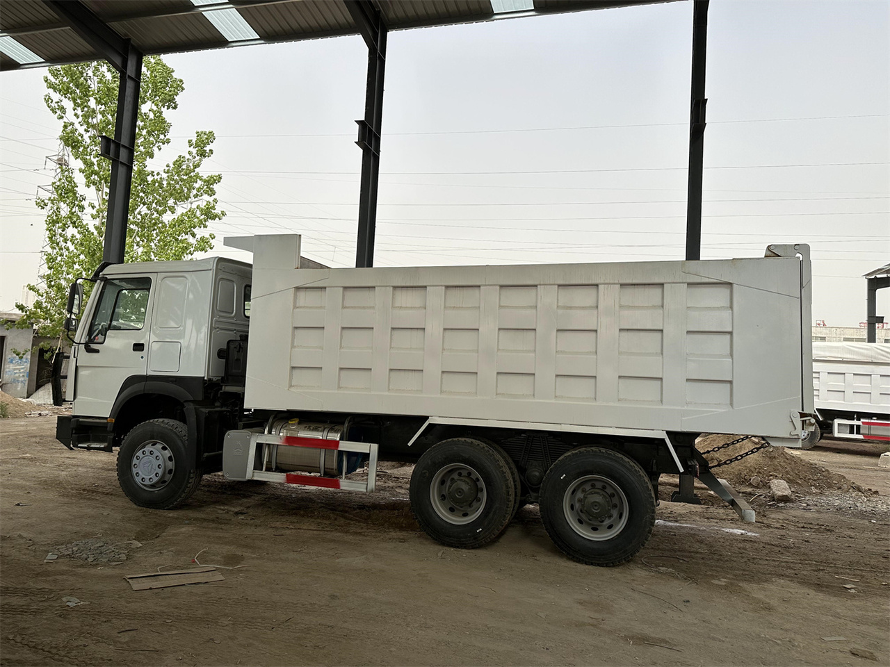 Kipper Für die Beförderung von Silos SINOTRUK HOWO 371 Dump Truck: das Bild 9