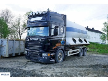 Abrollkipper Scania R620: das Bild 1