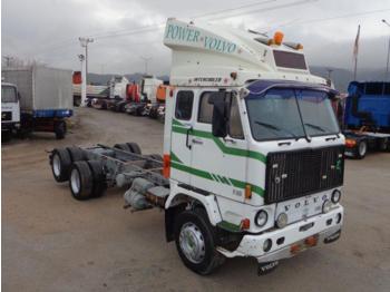 Fahrgestell LKW Volvo F89(6X2): das Bild 1