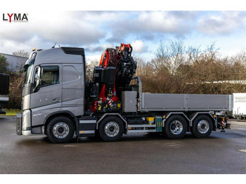 Autokran Volvo FASSI 820RA2.27 FJ L426 8x2 - VERF ab 31.10.2023: das Bild 2