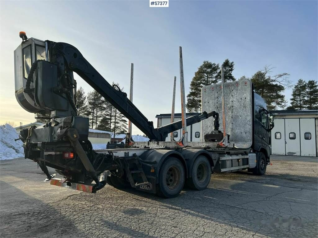 Holztransporter Volvo FH16 6X4: das Bild 20