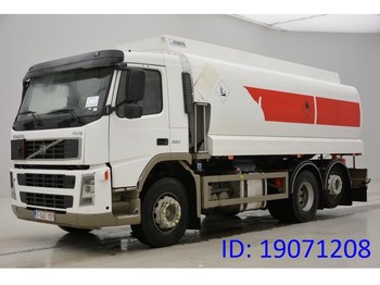 Tankwagen Für die Beförderung von Kraftstoff Volvo FM 380 - 6x2: das Bild 1