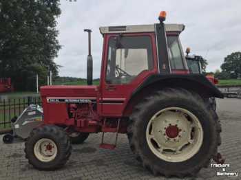 Traktor Case-IH 745XL: das Bild 1