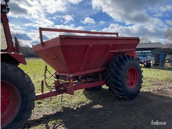 Bredal B100 - Düngerstreuer