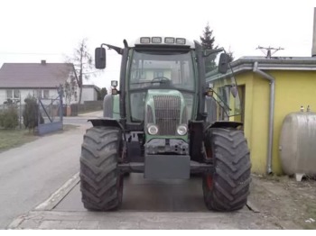 Traktor FENDT 411: das Bild 1
