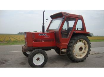 Traktor FIAT 780: das Bild 1