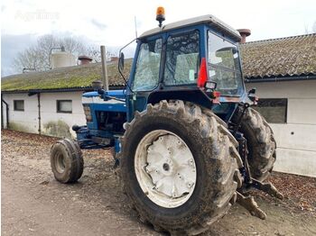 Traktor FORD Tw 15: das Bild 1