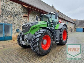 Traktor Fendt 1046 Vario S4: das Bild 1