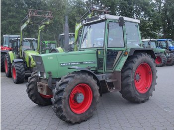 Traktor Fendt 306 LSA mit Frontladerkonsolen: das Bild 1