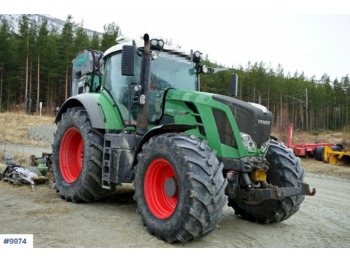Traktor Fendt 828: das Bild 1