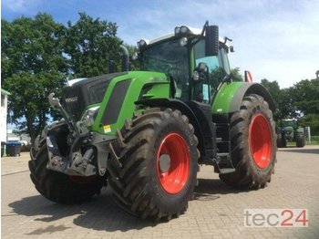 Traktor Fendt 828 Vario S4: das Bild 1