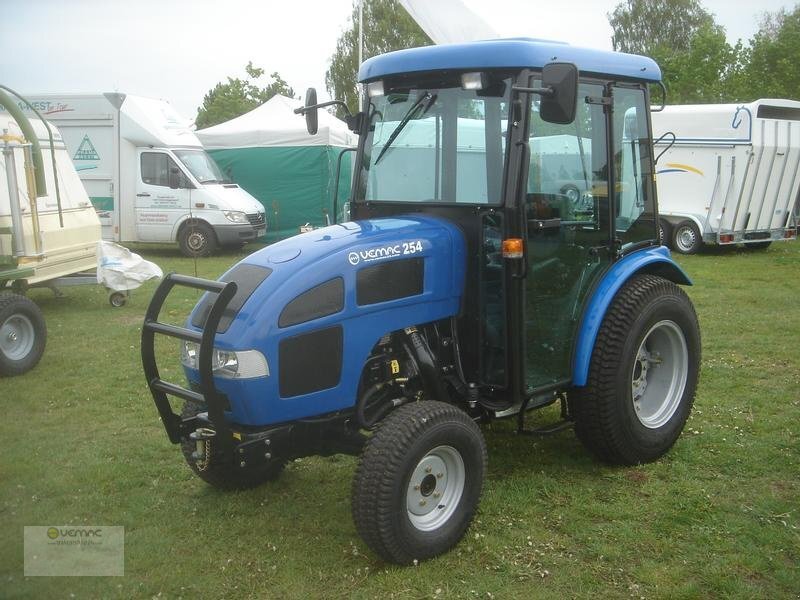 Traktor neu kaufen Mahindra Mahindra VT254 mit 25PS Traktor www.mahindra24.com: das Bild 7