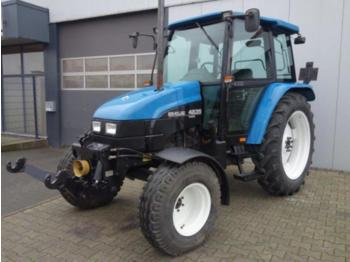 Traktor New Holland 4835: das Bild 1