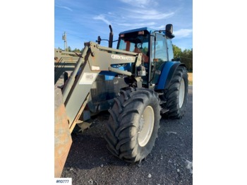 Traktor New Holland 8260/4: das Bild 1