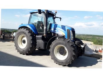 Traktor New Holland T8040: das Bild 1