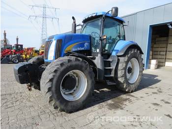 Traktor New Holland T 8020: das Bild 1