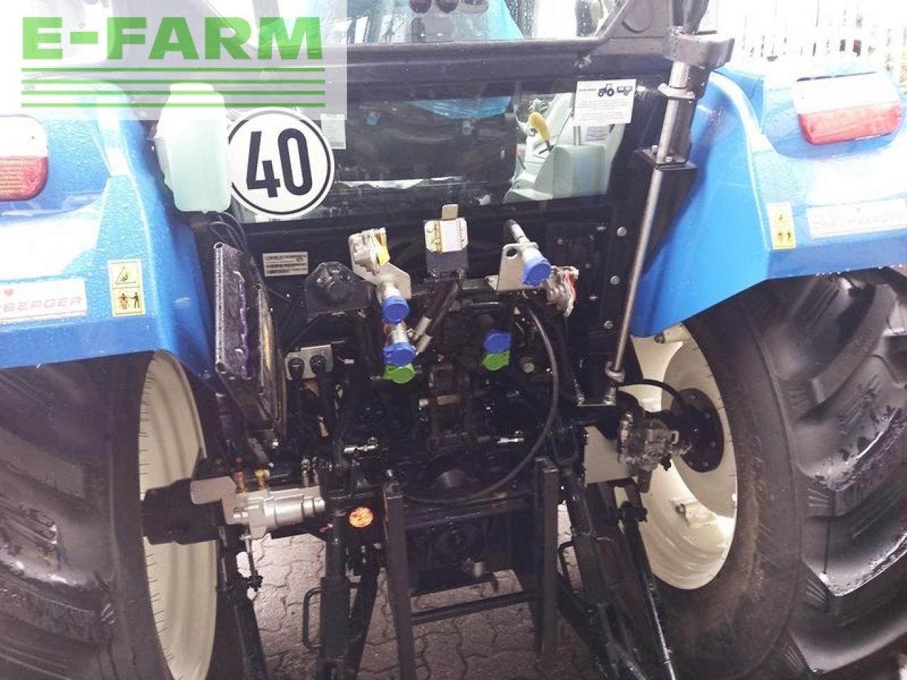 Traktor New Holland t4.55 stage v: das Bild 6