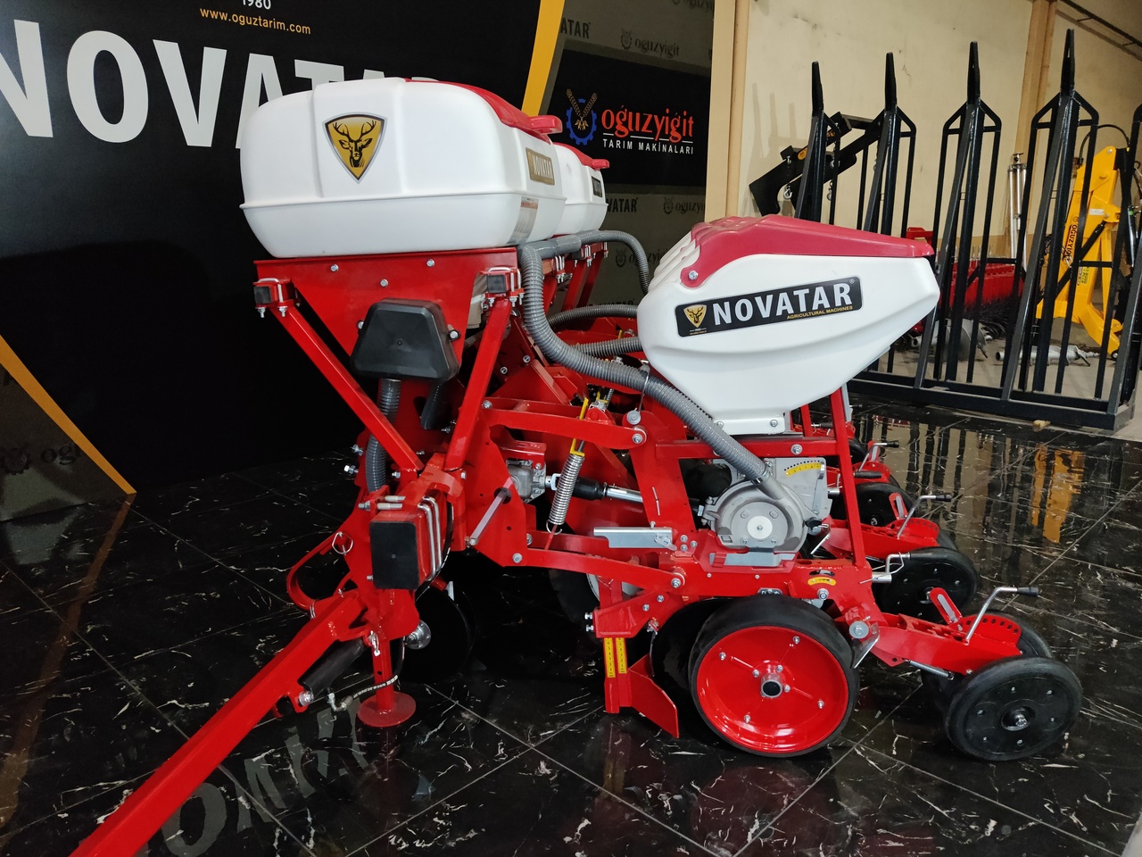 Einzelkornsämaschine neu kaufen Novatar Pneumatic Seed Drill Machine: das Bild 3