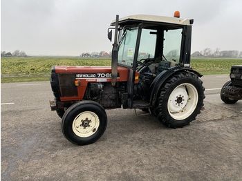 Radtraktor NEW HOLLAND 70-86