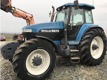 Radtraktor NEW HOLLAND 8870