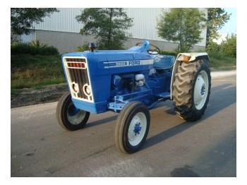 Ford 3600 4X4 - Traktor