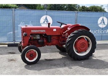 International Farmall D-430 - Traktor