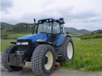 New Holland TM 155 - Traktor