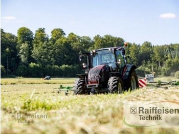 Traktor neu kaufen Valtra A 74 - Aktionsmaschine: das Bild 1