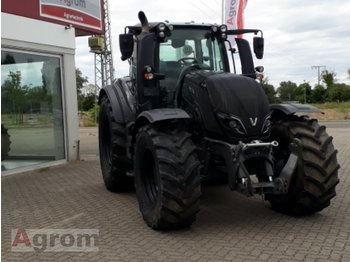 Traktor Valtra T 174: das Bild 1