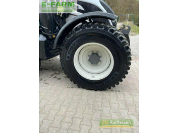 Traktor Valtra n-154 direct: das Bild 3