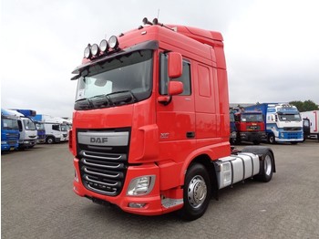 Sattelzugmaschine DAF XF 106.460 + Euro 6 + ADR + Engine Break: das Bild 1