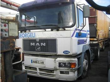 Sattelzugmaschine MAN F2000 19.343