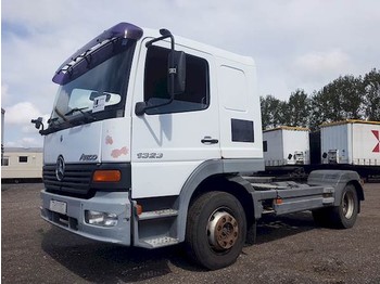 Sattelzugmaschine Mercedes-Benz 1323 LS