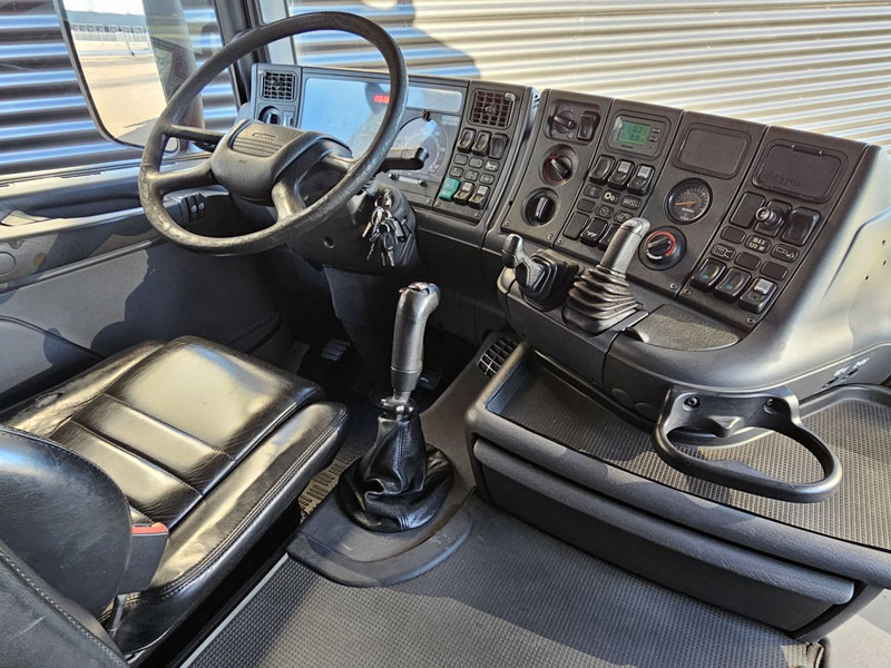 Sattelzugmaschine Scania R164.480 V8 / 8x4 / EFFER 72 t/m CRANE / KRAN: das Bild 14