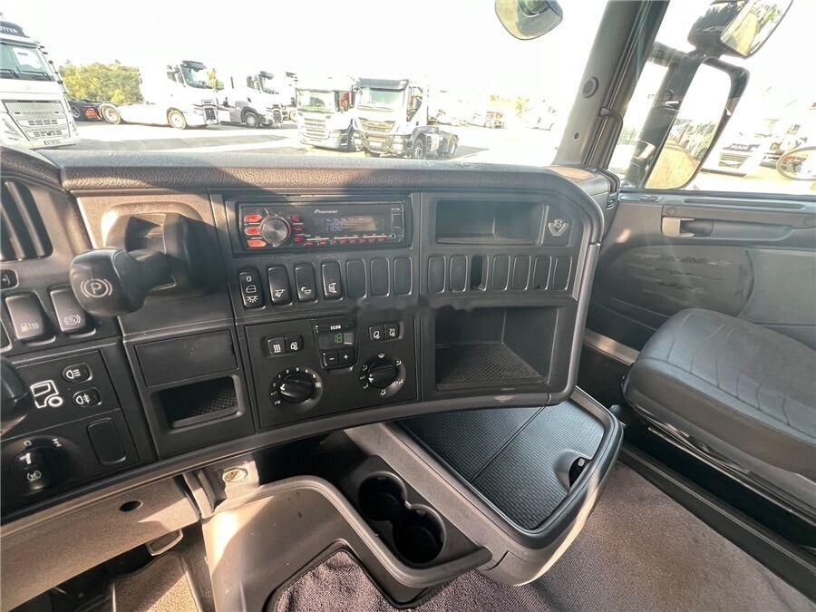 Sattelzugmaschine Scania R 520: das Bild 9