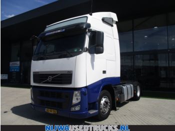 Sattelzugmaschine Volvo FH 420 EEV Globetrotter 4X2: das Bild 1