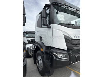 IVECO Sattelzugmaschine