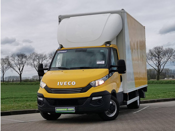 Koffer Transporter Iveco Daily 35 C 18: das Bild 1