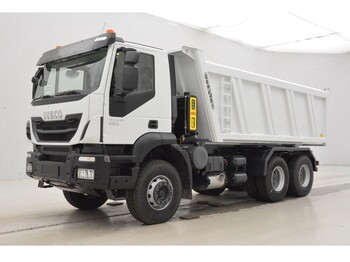 IVECO Trakker Kipper