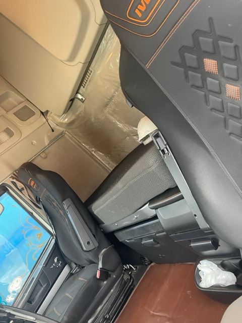 IVECO STRALIS XP 570 - Sattelzugmaschine: das Bild 5