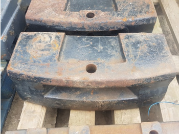 New Holland Tm, Ts, 60 Series Main Weight Carrier Block 82026907, 82014593 - Gegengewicht: das Bild 1