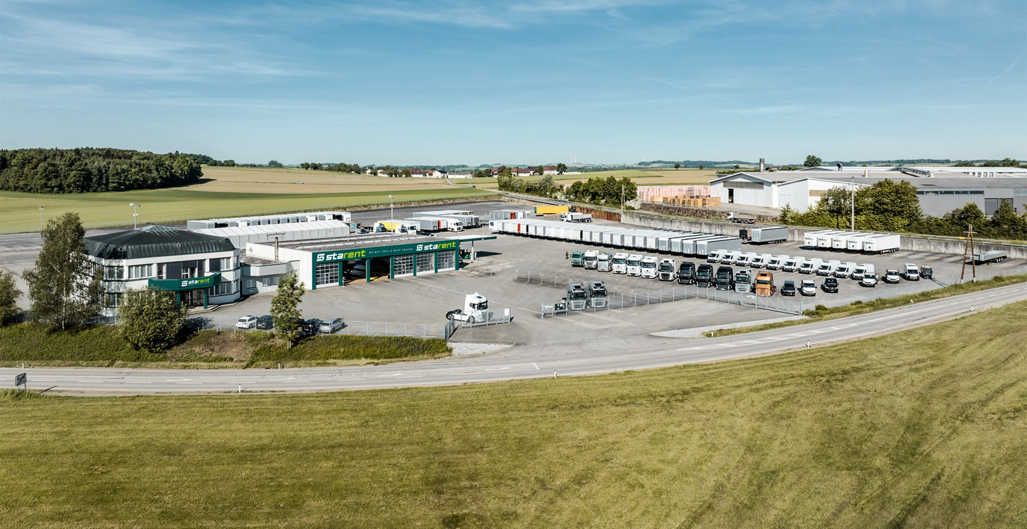 STARENT Truck & Trailer GmbH - D-TEC Auflieger undefined: das Bild 1