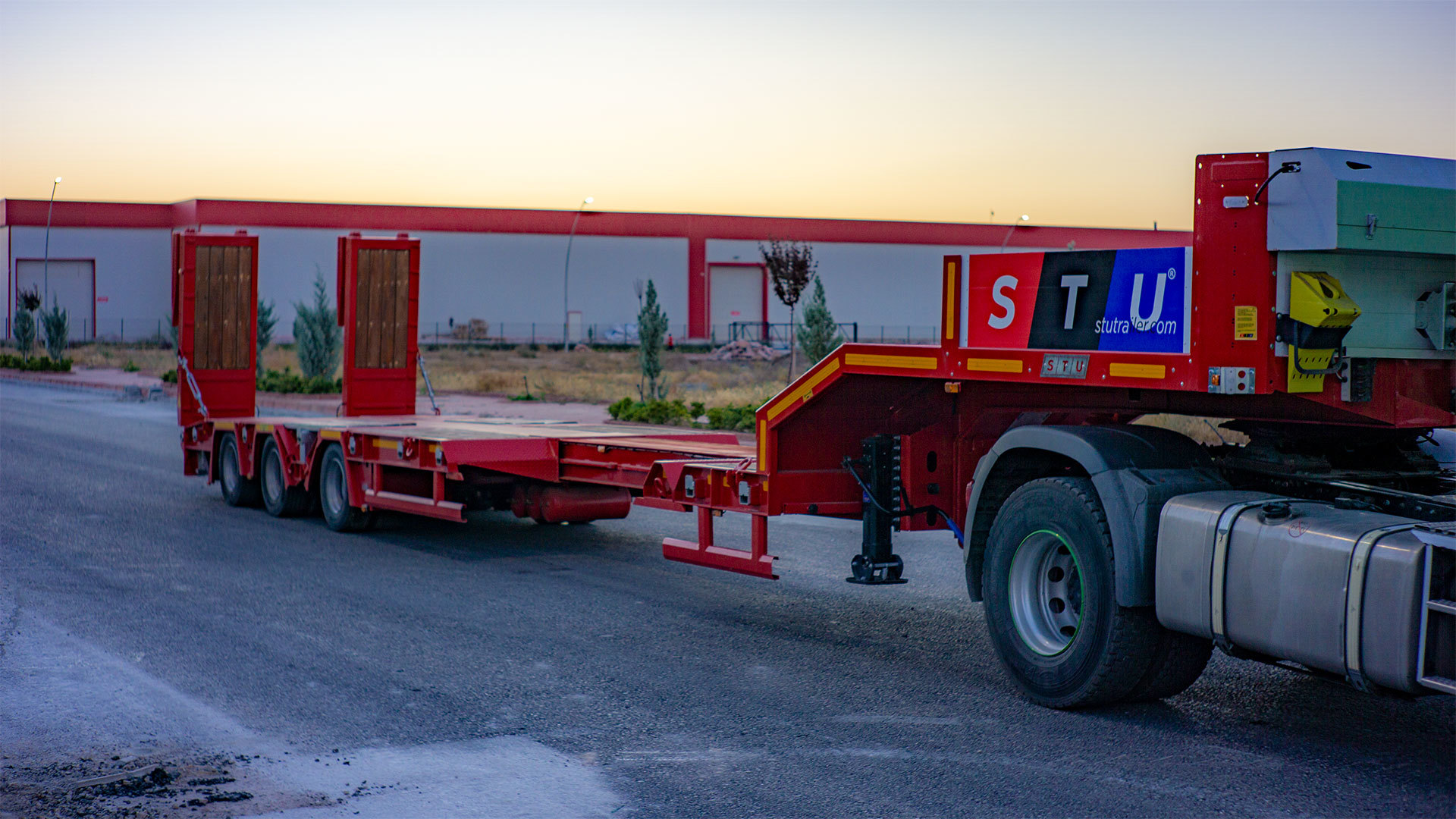 STU TRAILER DORSE ITHALAT IHRACAT LTD. STI. undefined: das Bild 5