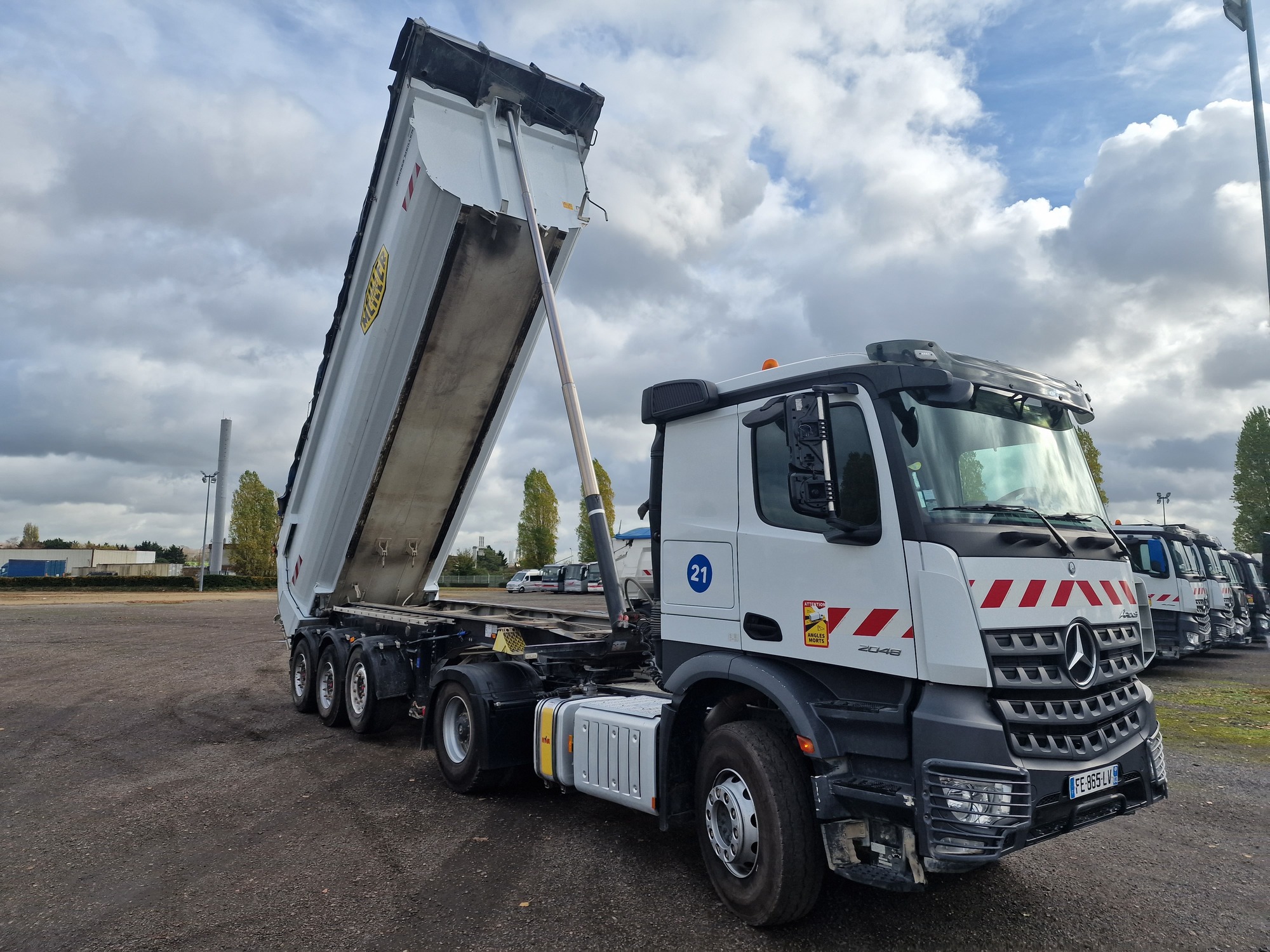 NV TRADING undefined: das Bild 3