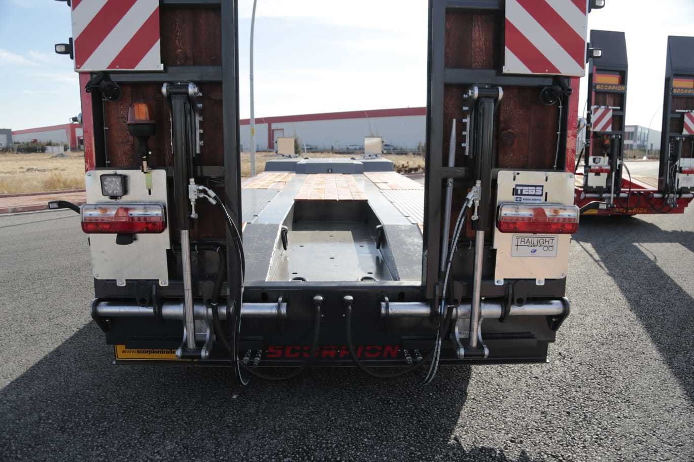 SCORPION TRAILER undefined: das Bild 17