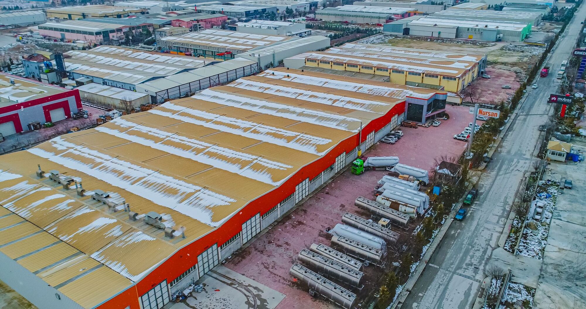 Nursan Trailer undefined: das Bild 2