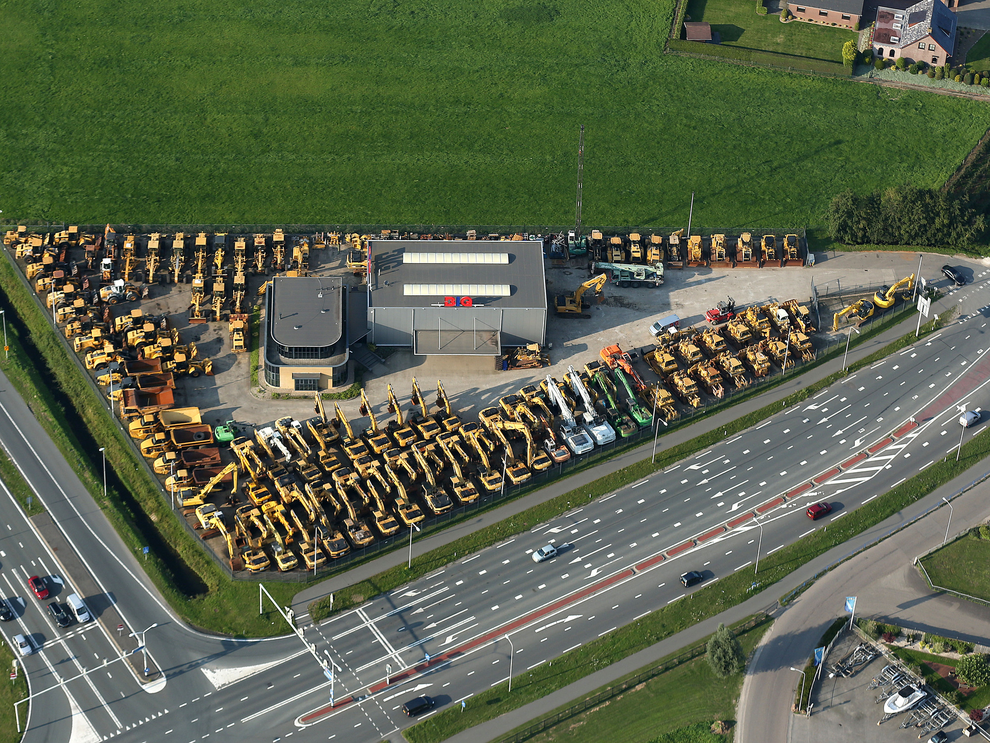 Big Machinery B.V. - MAN LKW - Getriebe: Automatikgetriebe undefined: das Bild 2