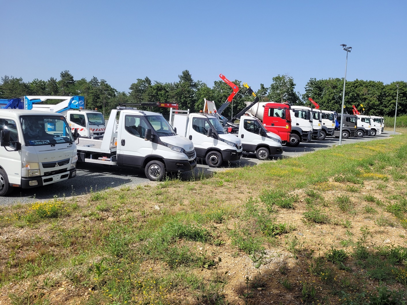 SARL AGVEHICULES undefined: das Bild 2