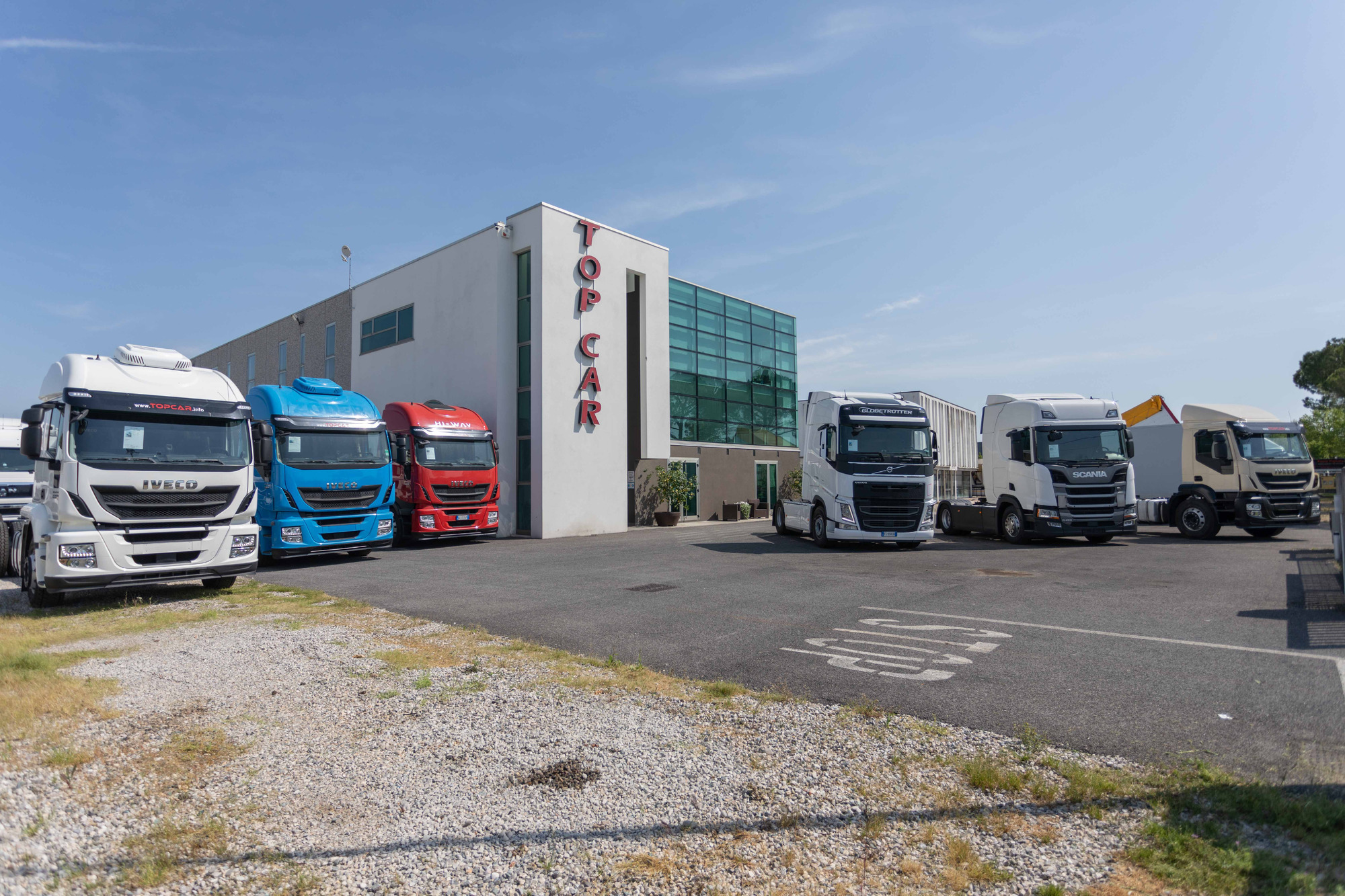 TOP CAR S.R.L. - OPEL Transporter undefined: das Bild 2