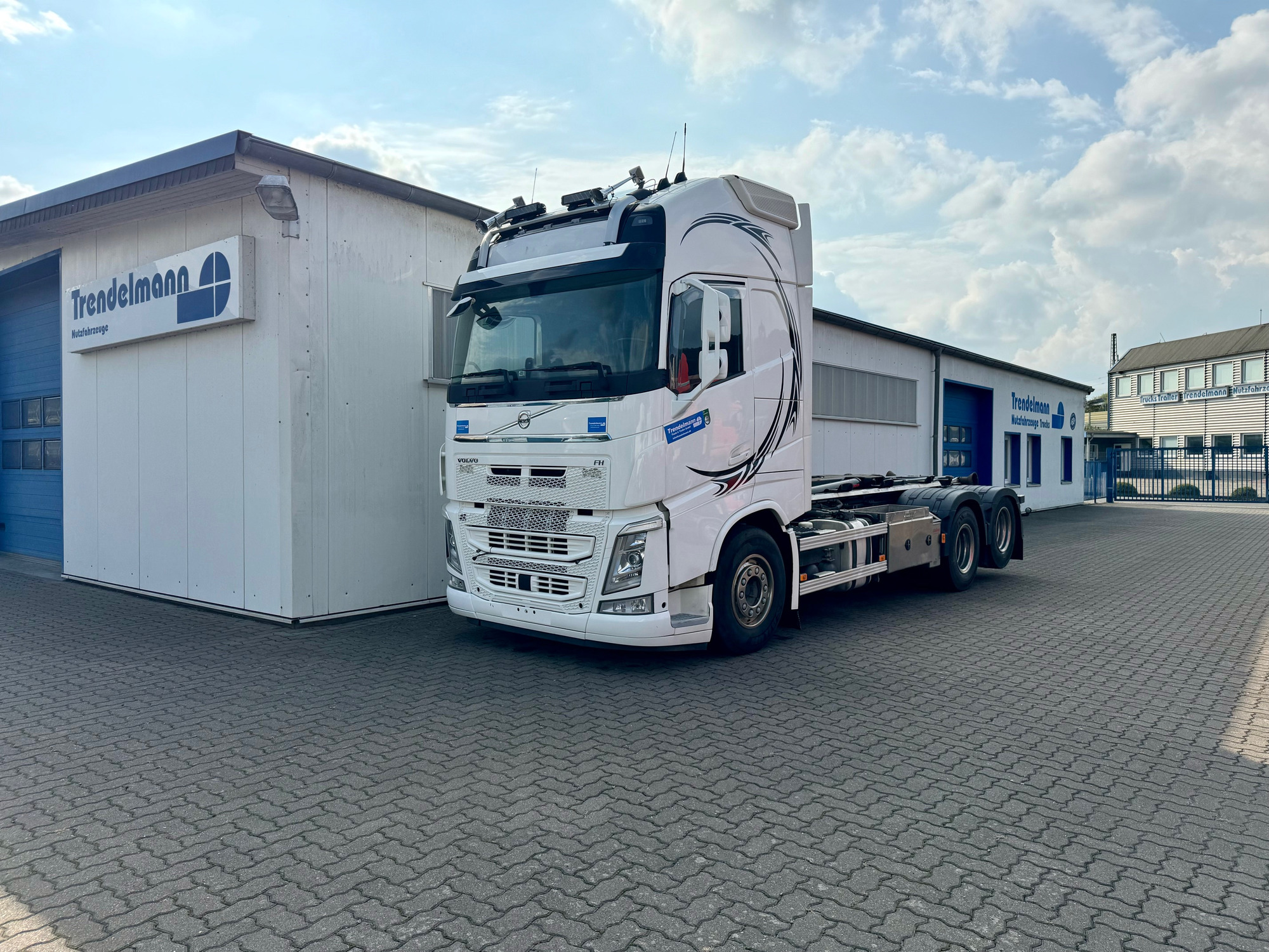 Annette Trendelmann Truck GmbH  - Angebote zu verkaufen undefined: das Bild 26
